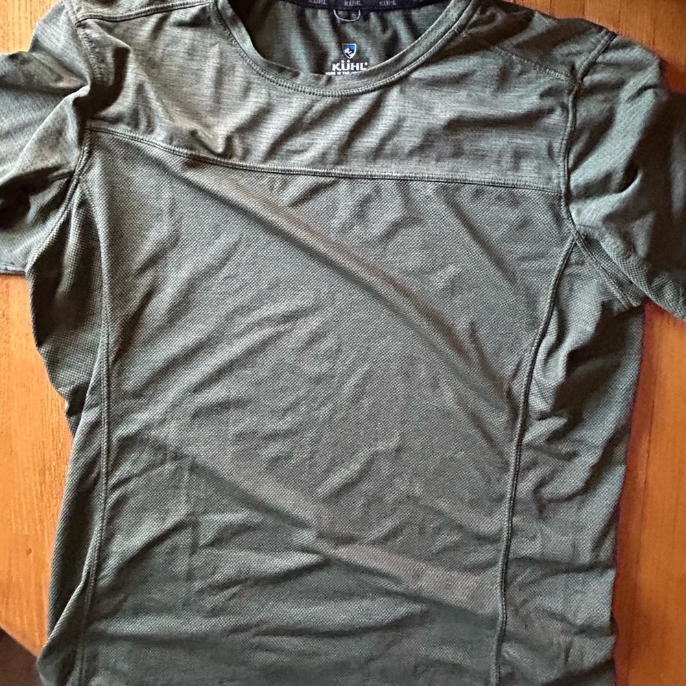 KUHL Engineered Krew T Shirt Mens Size Large Green Performance Athletic Vented